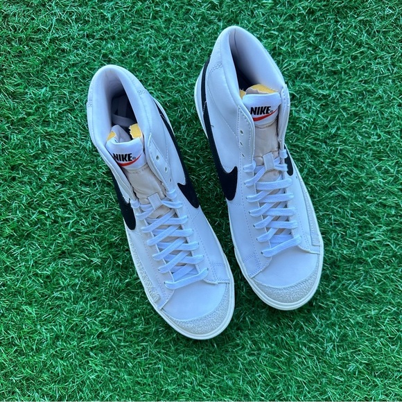 Nike Blazer Mid ‘77 Black / White - Picture 8 of 9